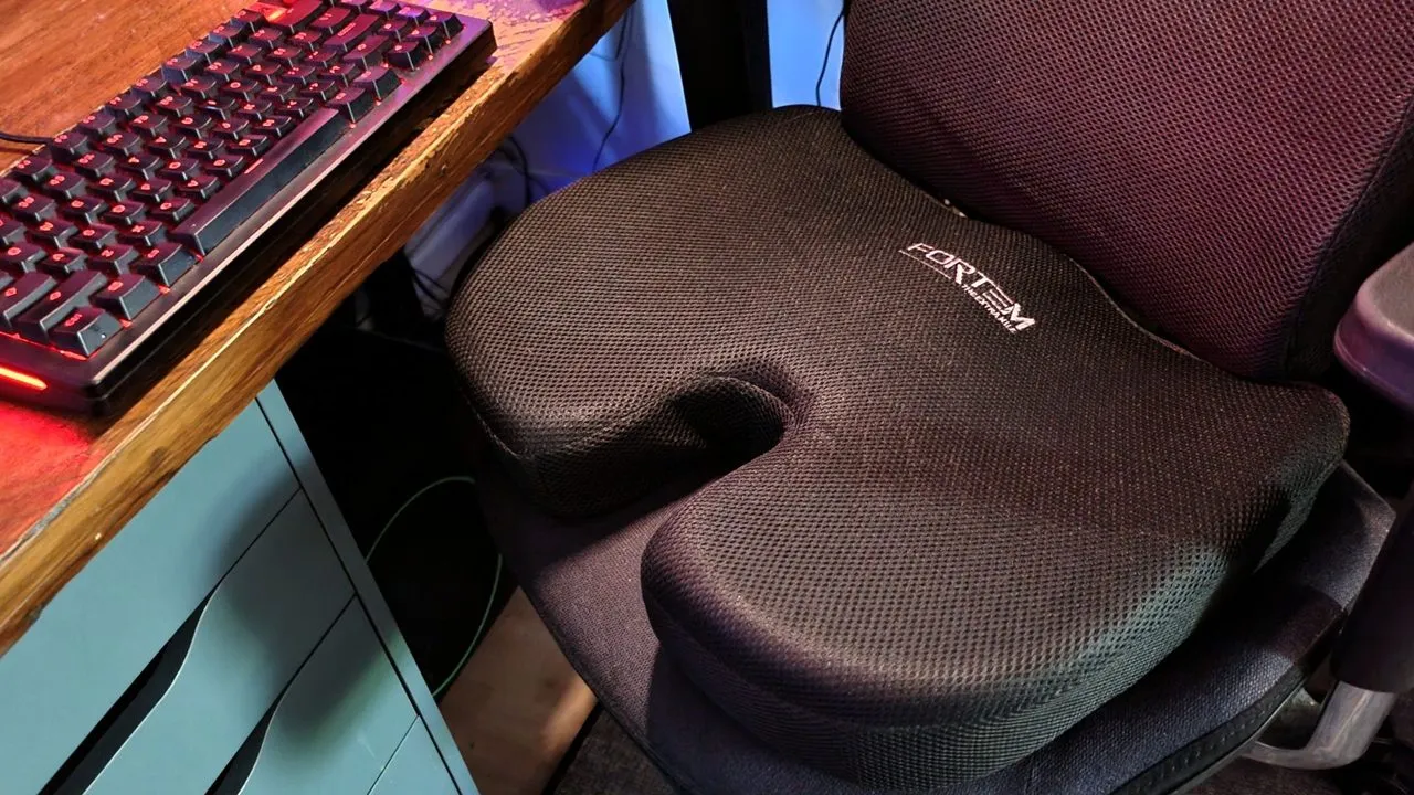 My Best 2026 Gaming Setup Upgrade Is a £40 Seat Cushion Amid Sky-High PC Prices